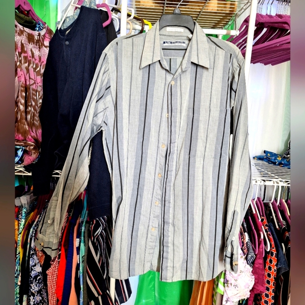 UNTIED GRAY BUTTON DOWN SHIRT SIZE LARGE TALL